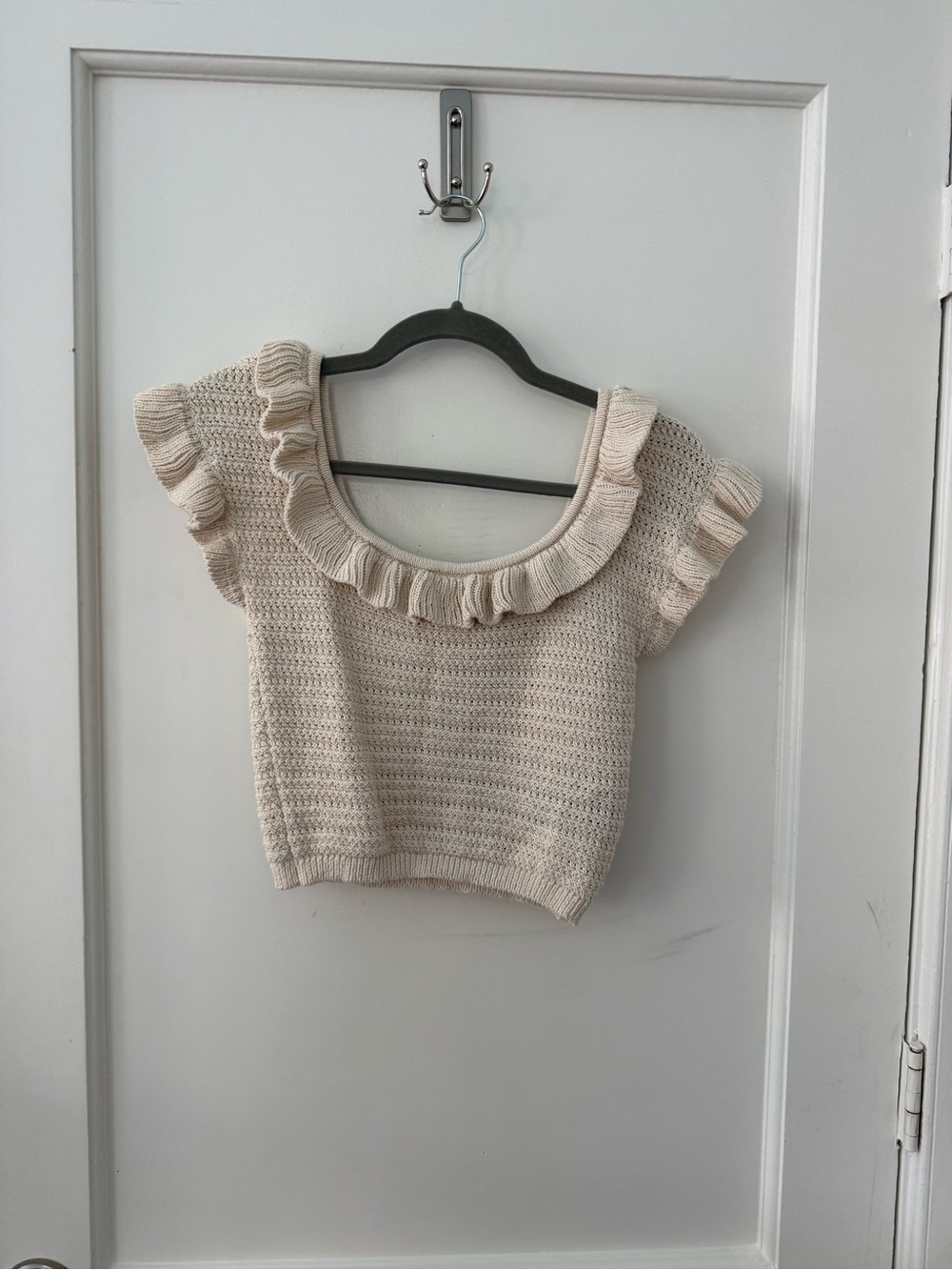 H&M Beige crochet knit top